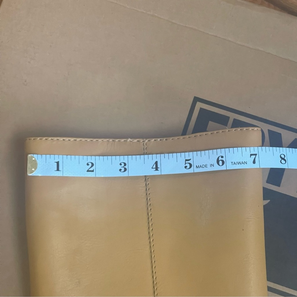 FRYE Banana boots Camryn Tall Pull on Leather Yellow Western Dark Academia Sz 9 - Picture 15 of 16